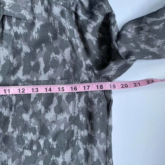 Cloth & Stone Panthera Button Down Top Animal Print Gray Size XS - Picture 7 of 8